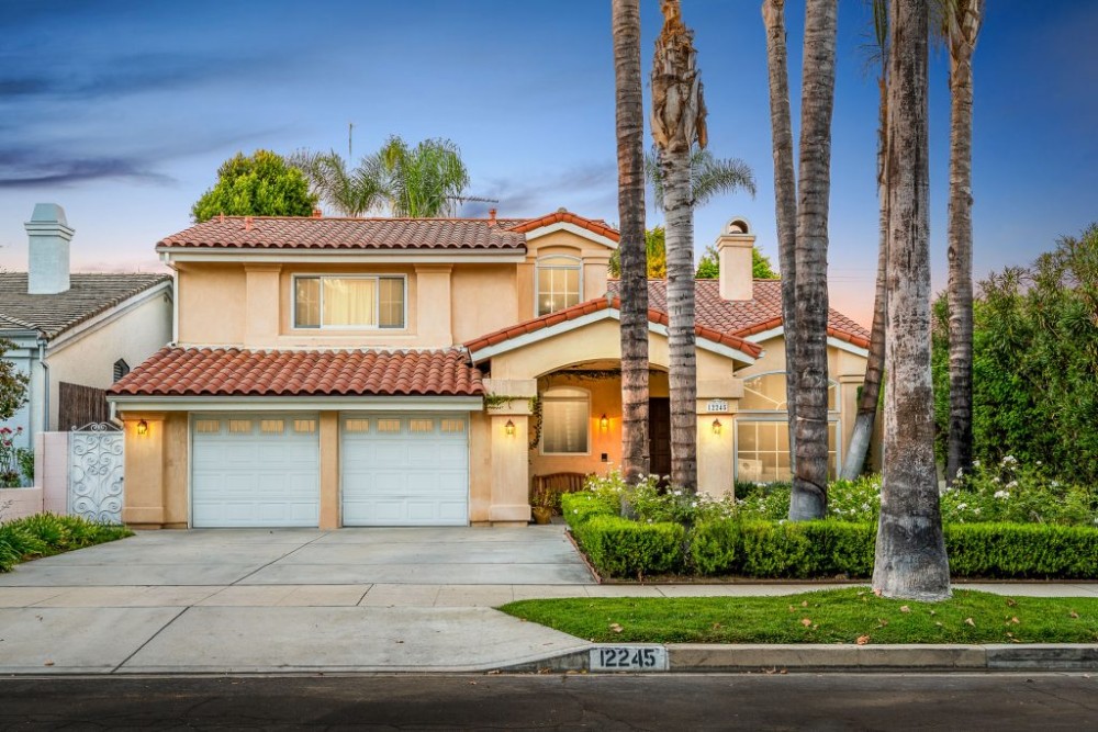 Picture Perfect Valley Village Home The Dinsky Team Studio City