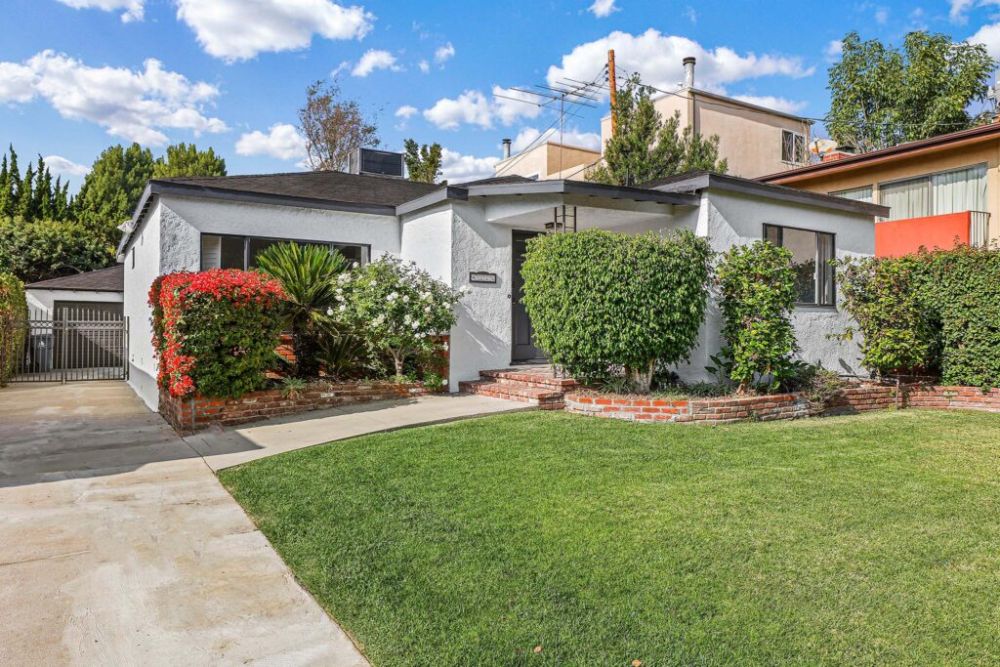 Charming & Remodeled Sherman Oaks Home The Dinsky Team Studio City Real Estate, Valley