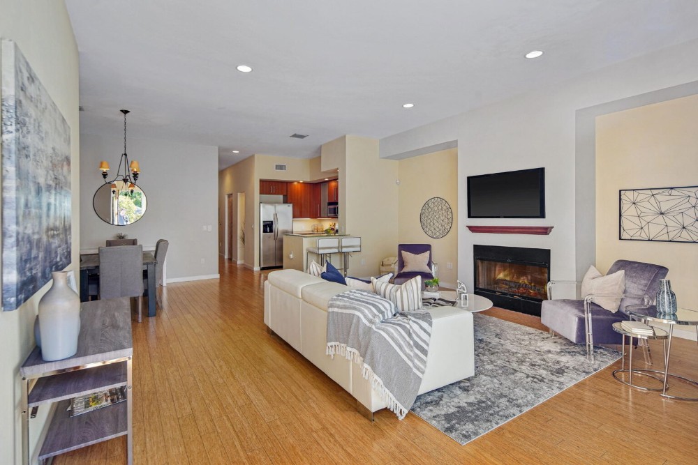 4705 Whitsett unit 101