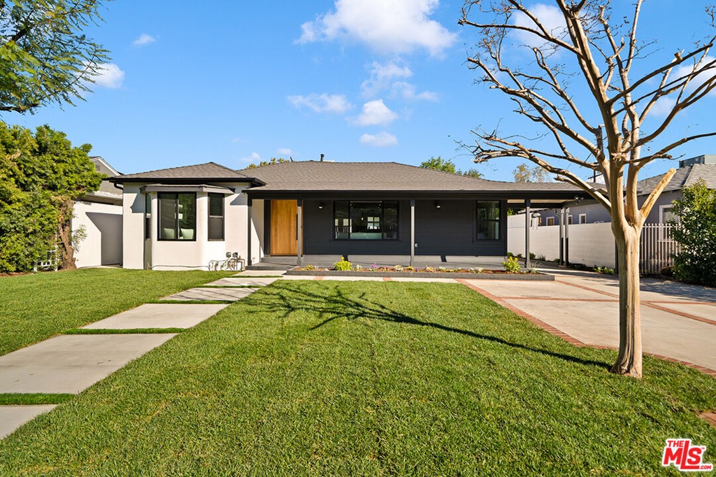 11581 Hortense Street The Dinsky Team